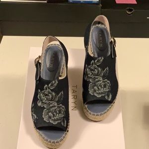 TARYN by Taryn Rose Winda Wedge Sandal in Denim				NIB